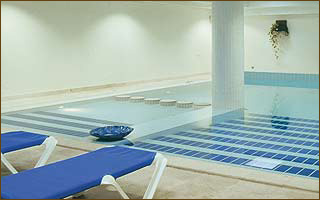 Schönes Hotel Azoren mit Schwimmbad