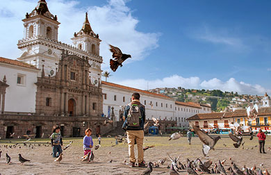 Die Basilika San Francisco, in beeindruckende Architektur aus dem 16. Jahrhundert, ist der bedeutendste Teil des Franziskanerklosters El San Francisco von Quito