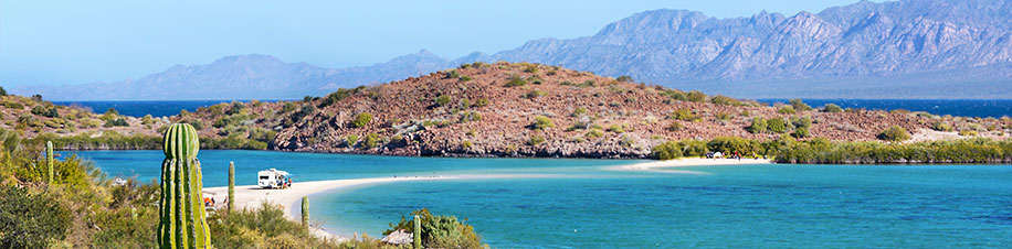 Zwischen Loreto und Mulege befinden sich die schönsten Strände zum Camping, Wandern und Kajak fahren