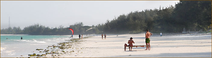 Feinsandiger Strand von Sansibar