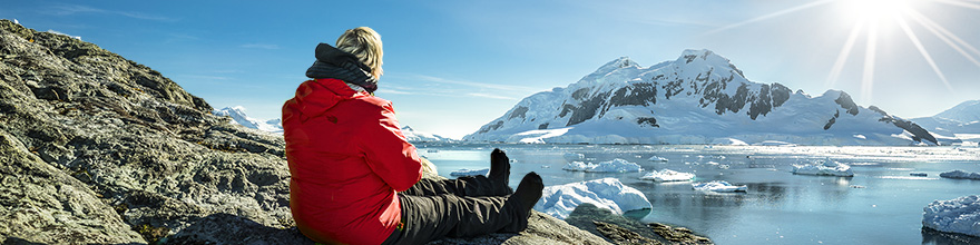 Der Lambert-Gletscher in der Ost-Antarktis ist der größte Gletscher der Welt mit über 400 Kilometer Länge und knapp 50 Kilometer Breite. Gletscher auf unserer Antarktis Schiffsreise