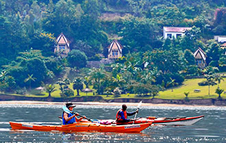 Mit dem Kajak auf dem malerischen Kivu See unterwegs