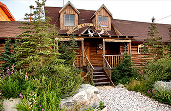 Lazy Bear Lodge im Juli