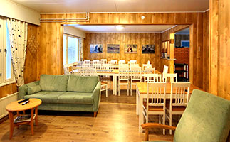 Uebernachtung mit Restaurant zum Tiere beobachten in Finnland
