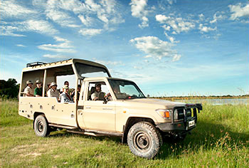 Allrad Jeep auf unseren Afrika Safari Reisen 