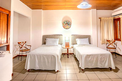farbenfrohe Inland Rooms